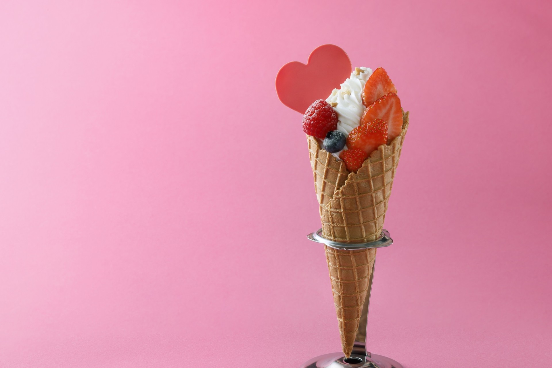 ฟินองเซียในตำนานและขนมหวานชั้นเลิศ จากแบรนด์ดังระดับโลก “HENRI CHARPENTIER” เปิดสาขาที่ 2 ในไทย ที่สยามพารากอน 25 ตุลาคมนี้