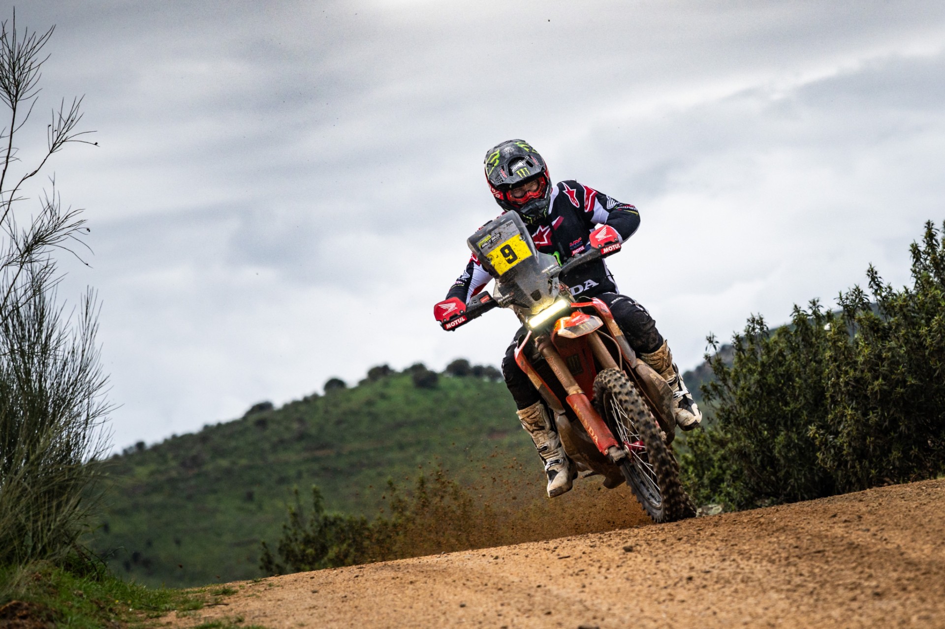 “ฮอนด้า” คว้าชัยสเตจที่ 2 ศึกแรลลี่ 2026 สนามที่ 2 โปรตุเกส สุดยอดรถแข่ง Honda CRF450 RALLY ผลงานกลุ่มนำต่อเนื่อง 3 สเตจแรก