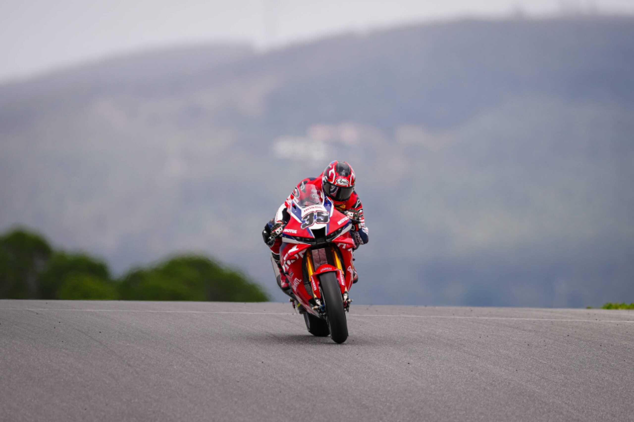 “ก้อง-สมเกียรติ” พร้อมลุยศึก เวิลด์ ซูเปอร์ไบค์ สนาม 2 เตรียมจับคู่ “โจนาธาน เรีย” ควบ Honda CBR1000RR-R บู๊ ปอร์ติเมา